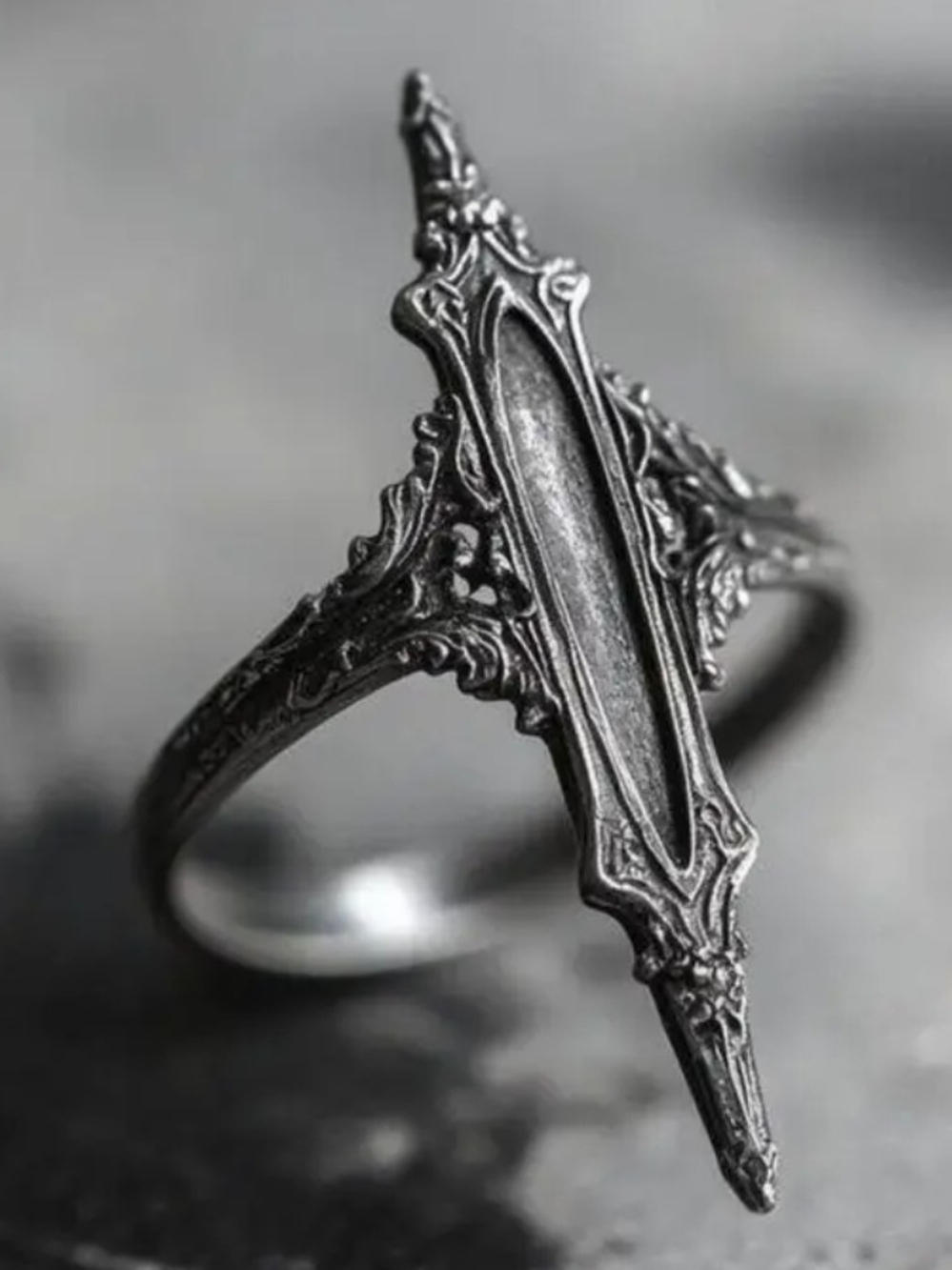 Vintage-Style Elongated Filigree Ring